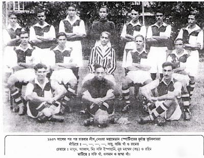 ফুটবল জাদুকর | Football Magician Samad |সৈয়দ আব্দুস সামাদ: পেলের আগের এক কিংবদন্তি 4 Football Magician Samad 8